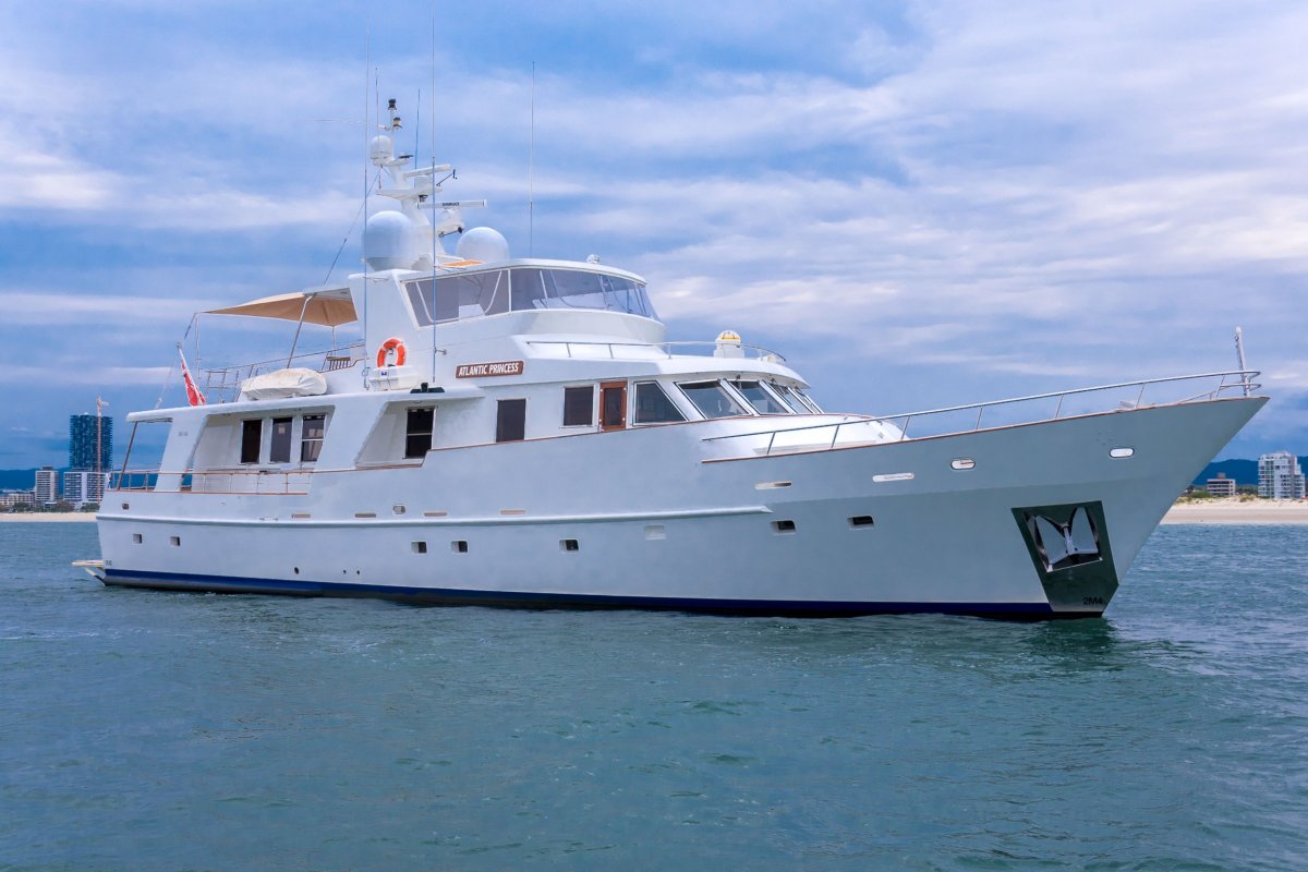 GeTa 86ft Motor Yacht photo 1