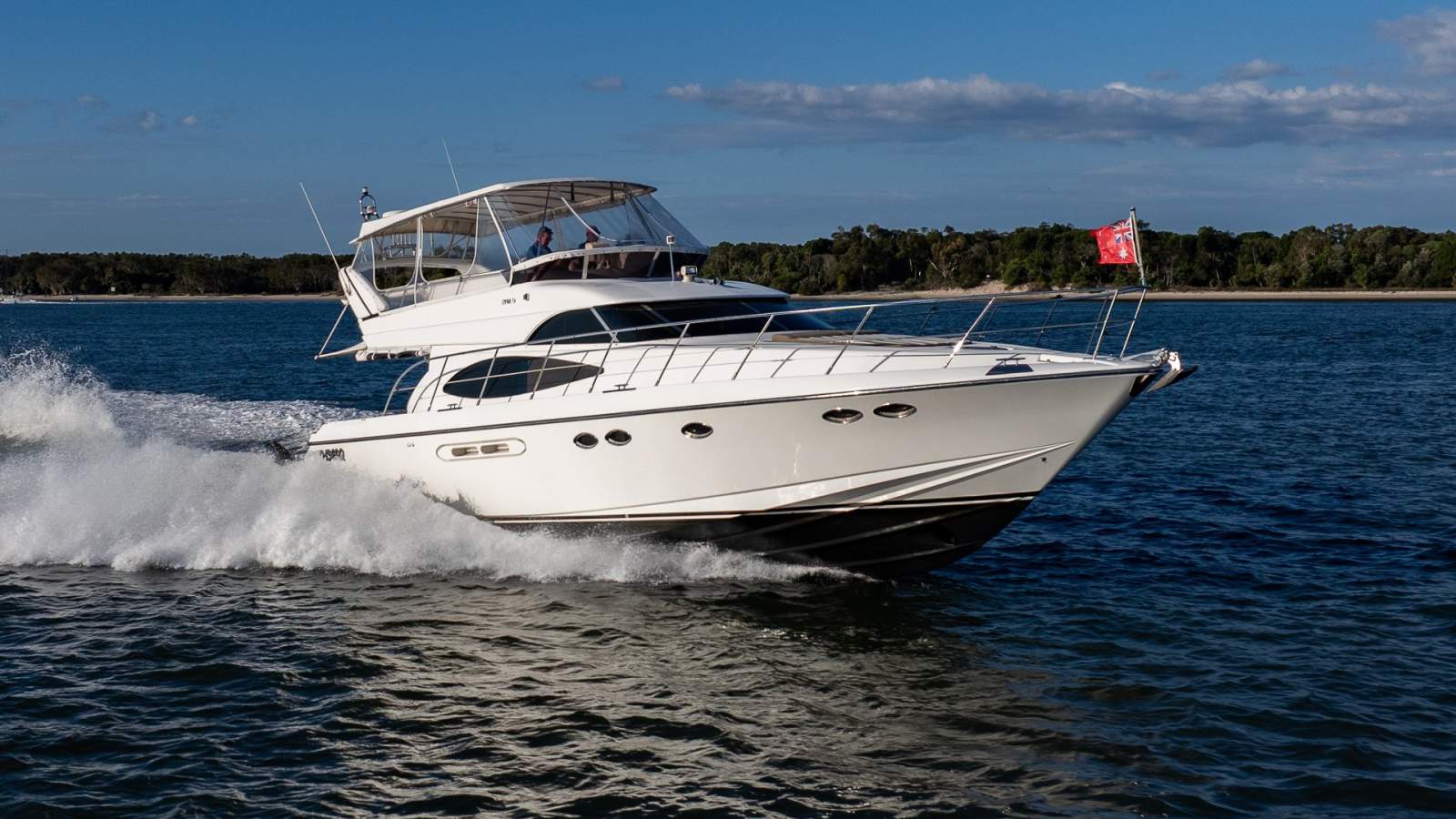 Dyna 51 Flybridge photo 1