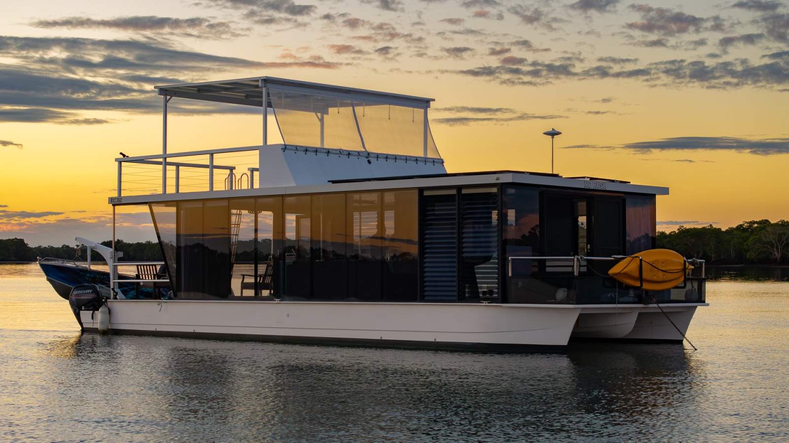Havana 50 Houseboat photo 1