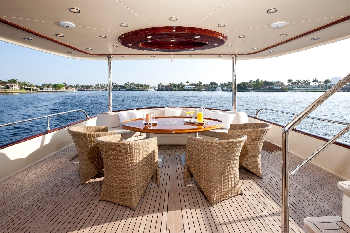 Vicem Yachts Cruiser 97 photo 11