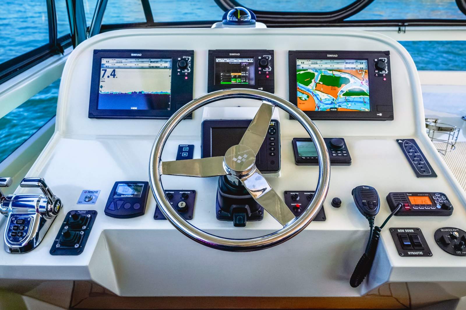 Hampton 680 Pilothouse Motor Yacht photo 16