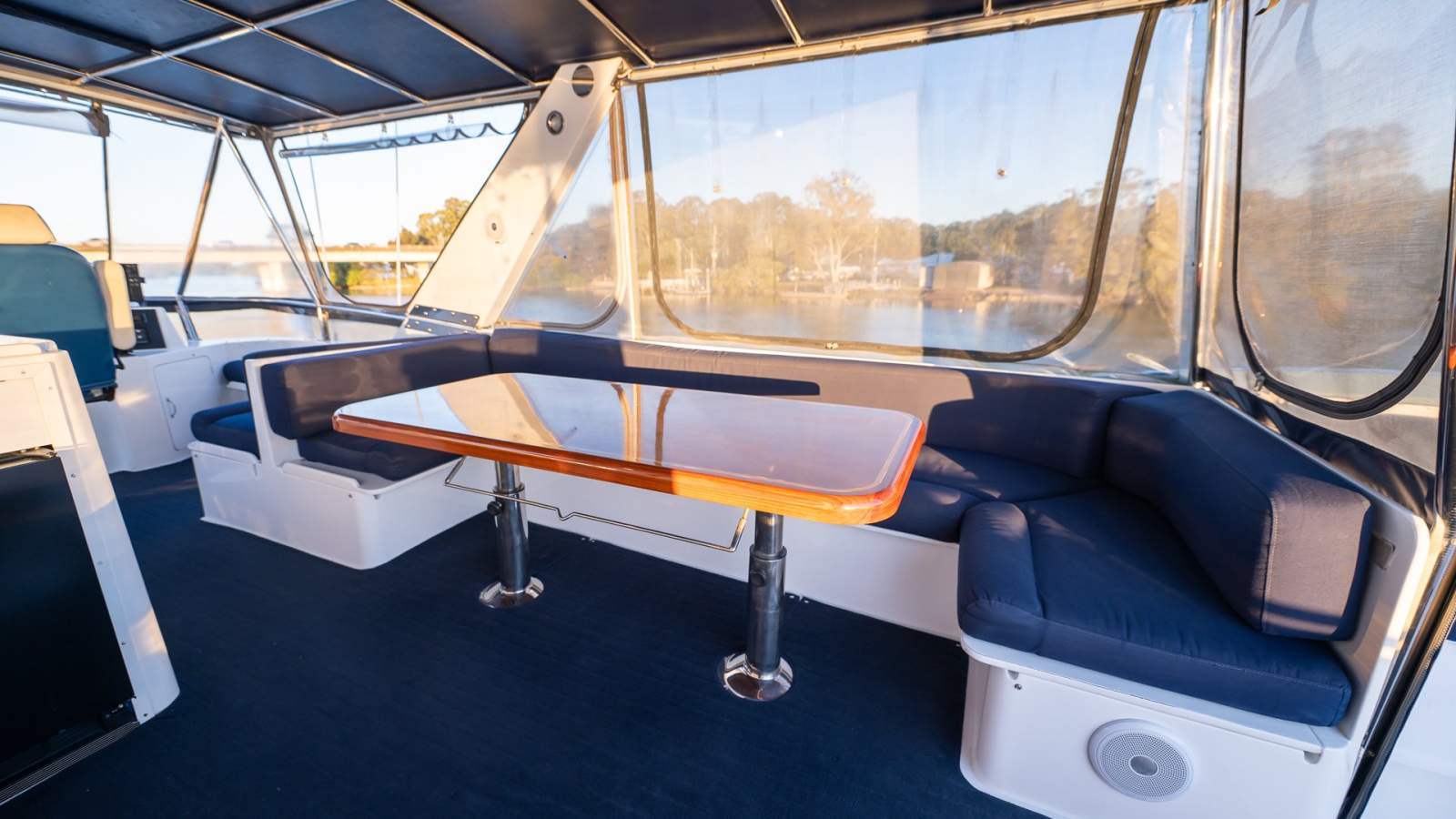 DeFever 63 Explorer Yacht photo 20