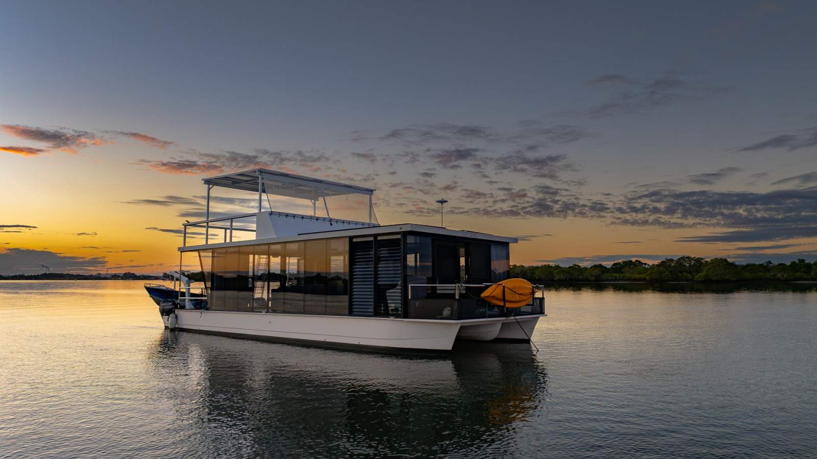 Havana 50 Houseboat photo 2