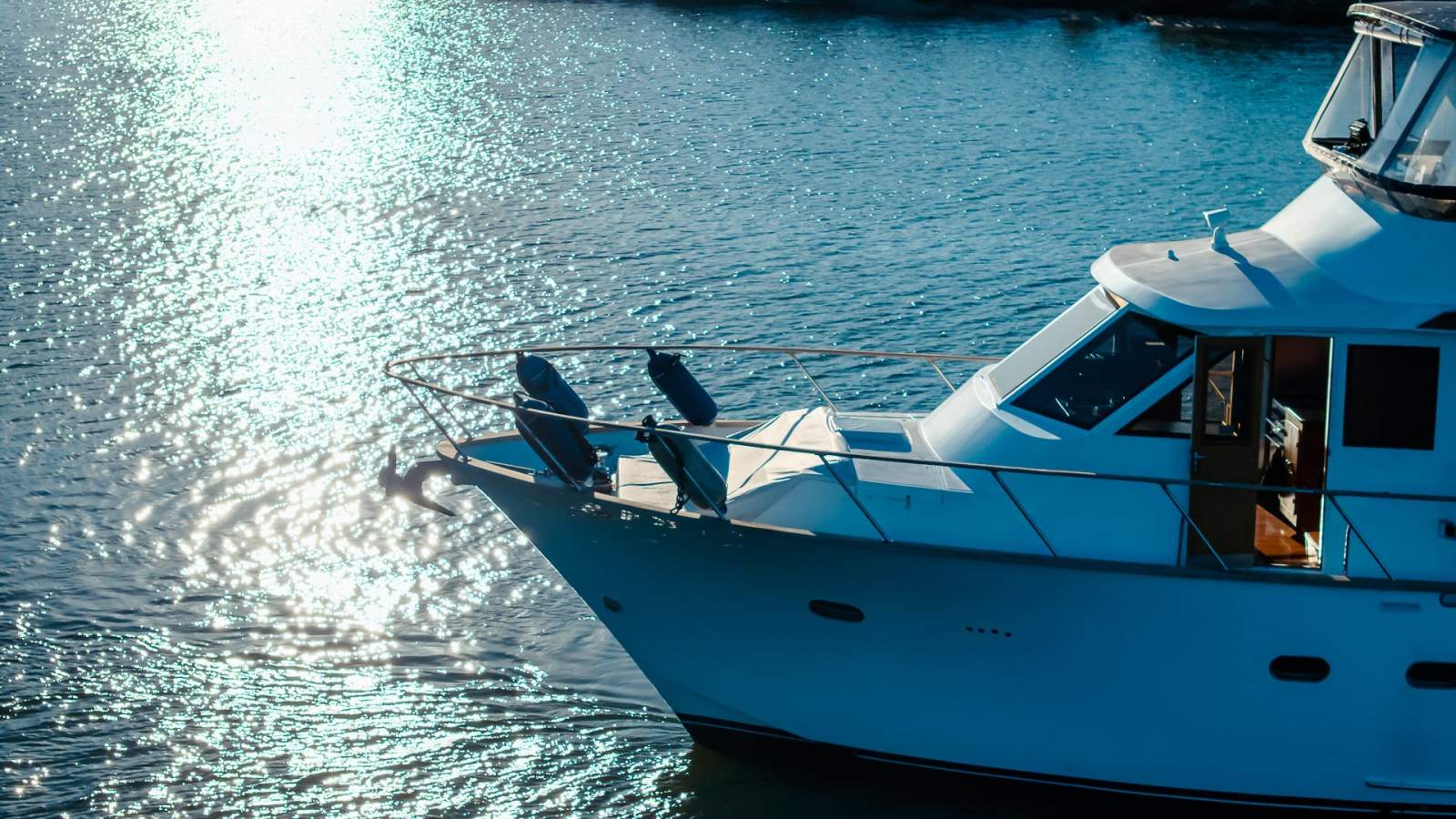 DeFever 63 Explorer Yacht photo 2
