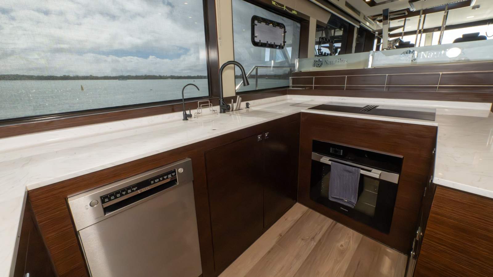 Clipper Cordova 70 photo 22
