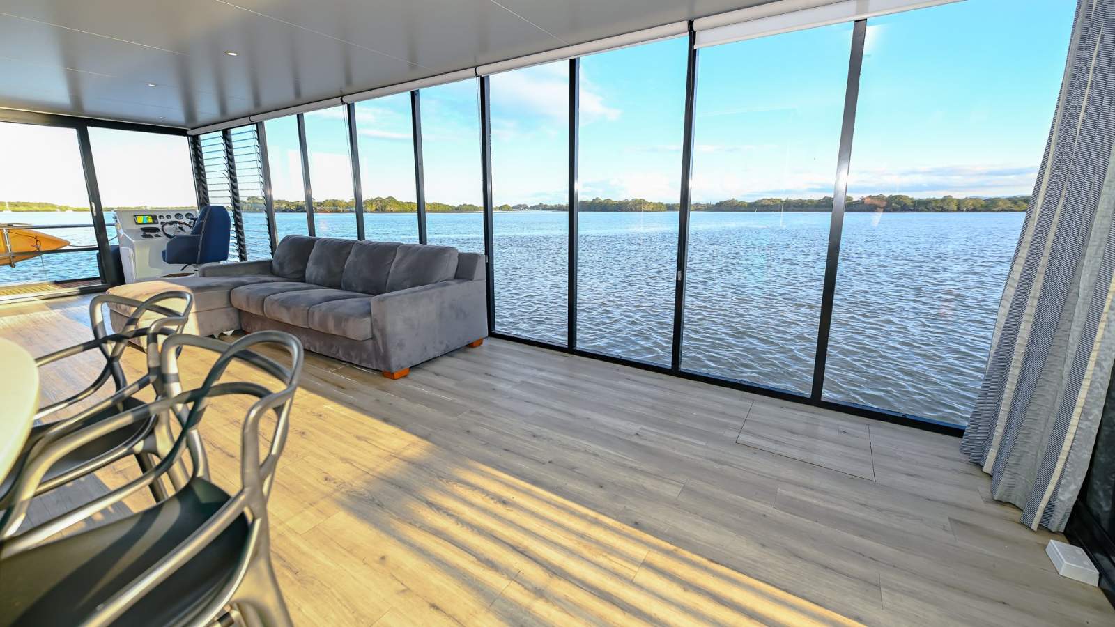 Havana 50 Houseboat photo 23
