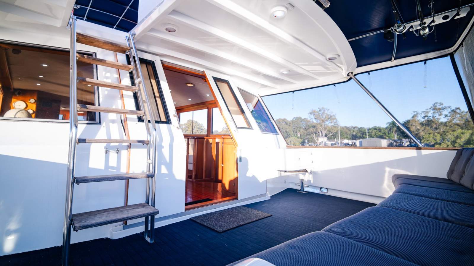 DeFever 63 Explorer Yacht photo 23