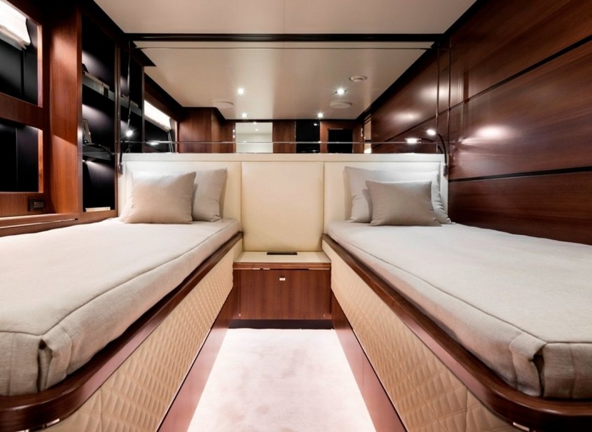 Horizon Yacht FD87 Skyline photo 24