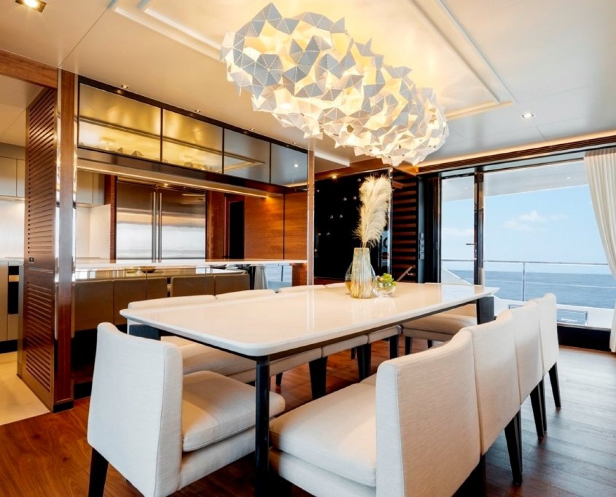 Horizon Yacht FD87 Skyline photo 27