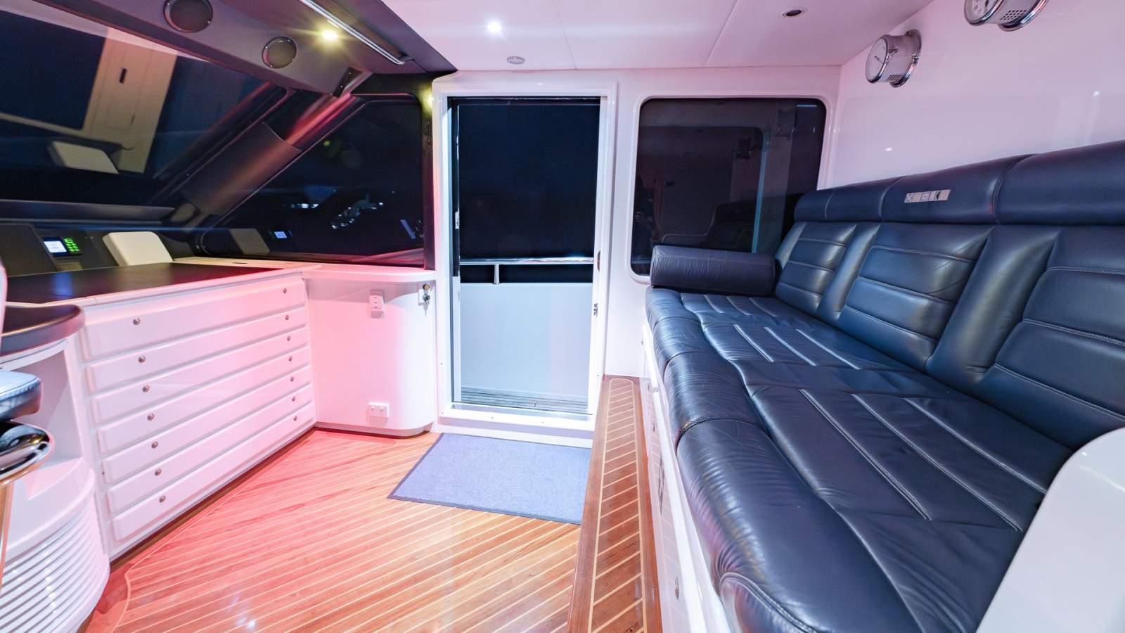 Custom 34.9m Power Catamaran photo 27