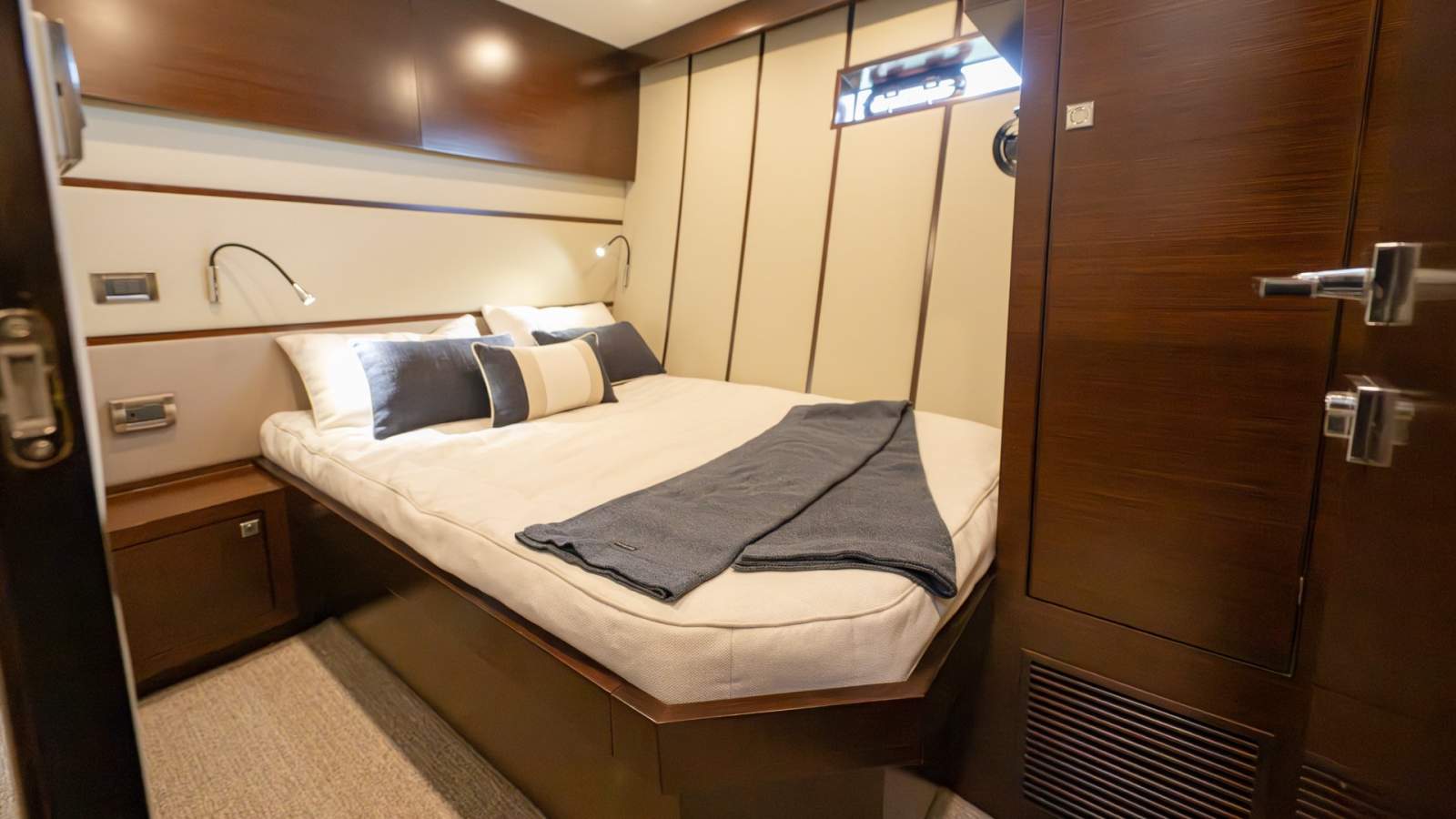 Clipper Cordova 70 photo 27