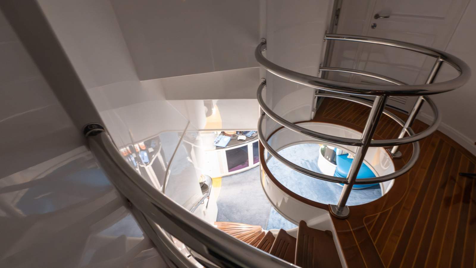 Custom 34.9m Power Catamaran photo 28