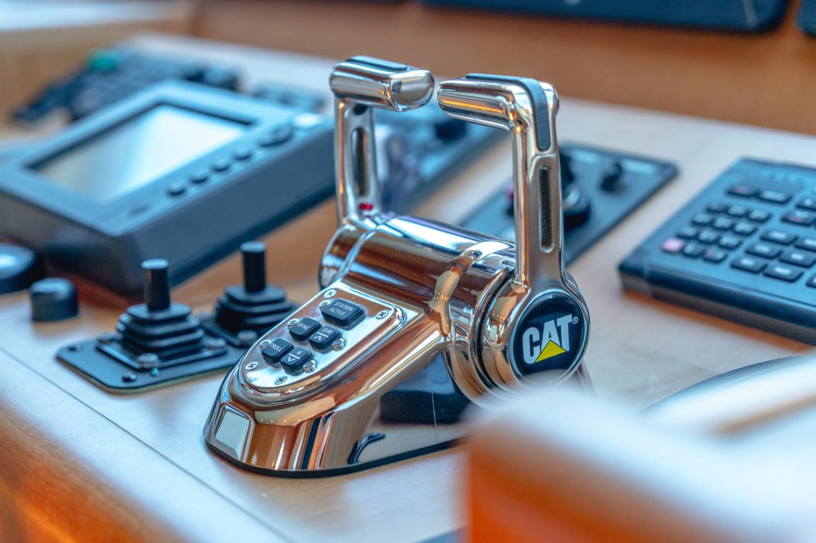 Hampton 680 Pilothouse Motor Yacht photo 28