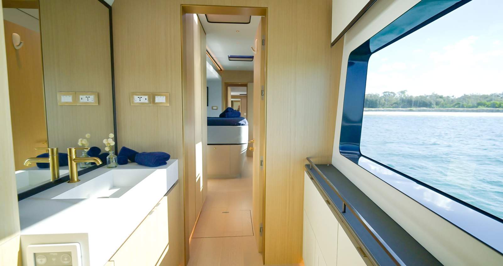 McConaghy MC82P Power Catamaran photo 28