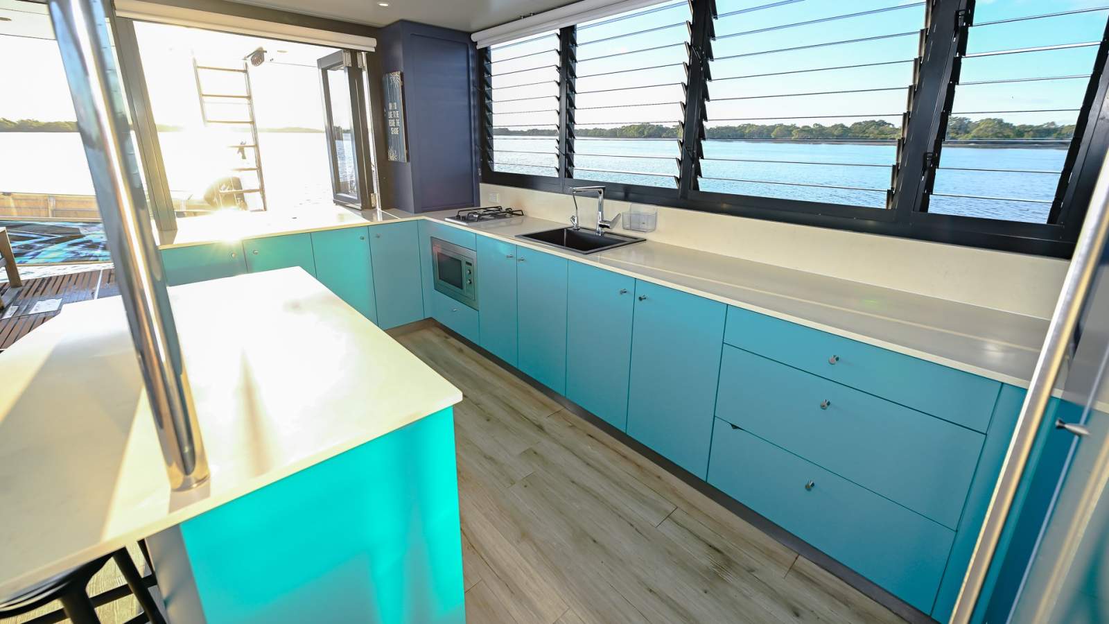 Havana 50 Houseboat photo 28