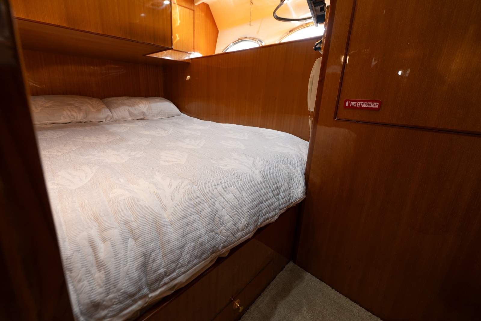 Dyna 51 Flybridge photo 30