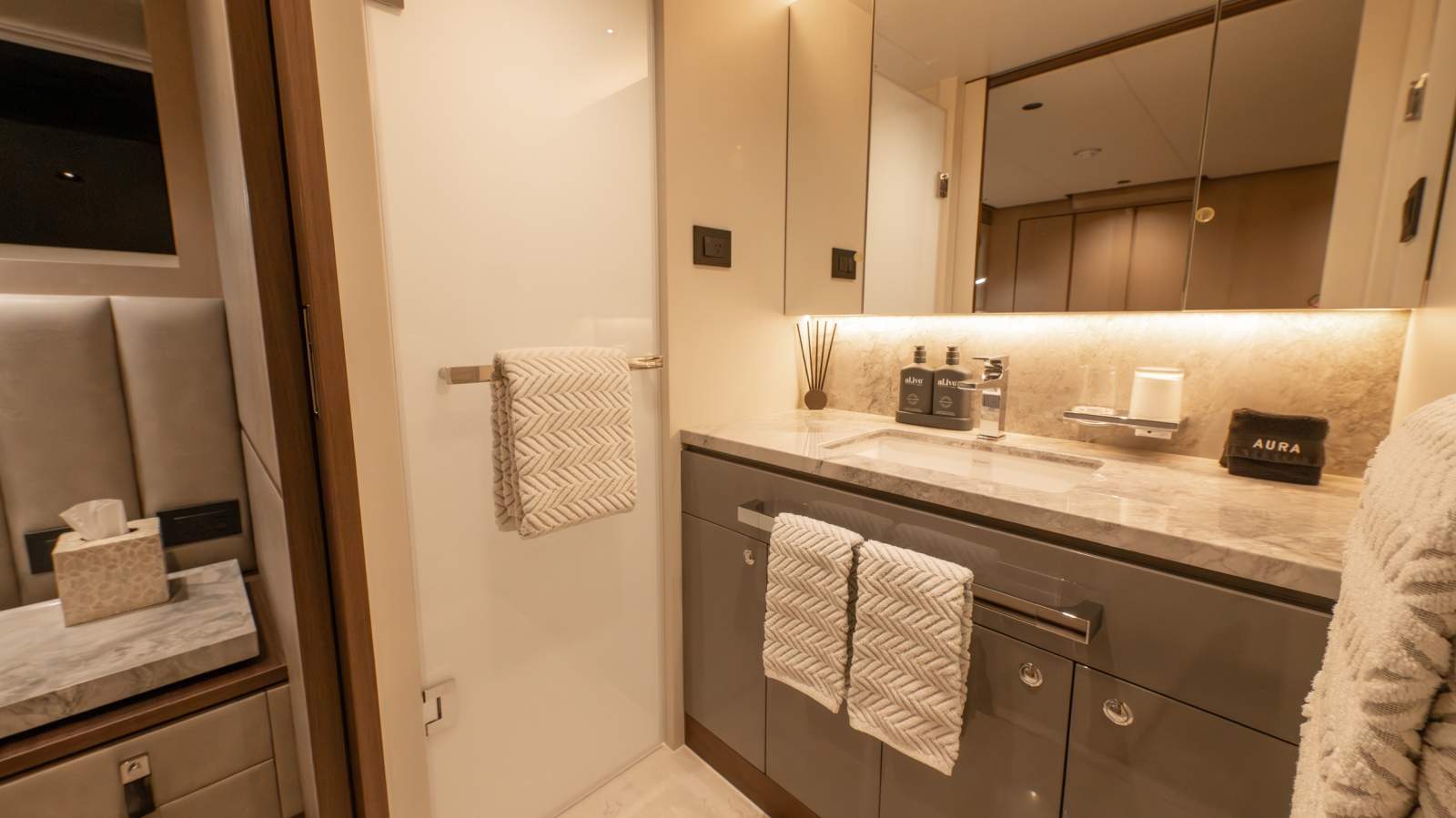 Horizon Yacht FD90 photo 39