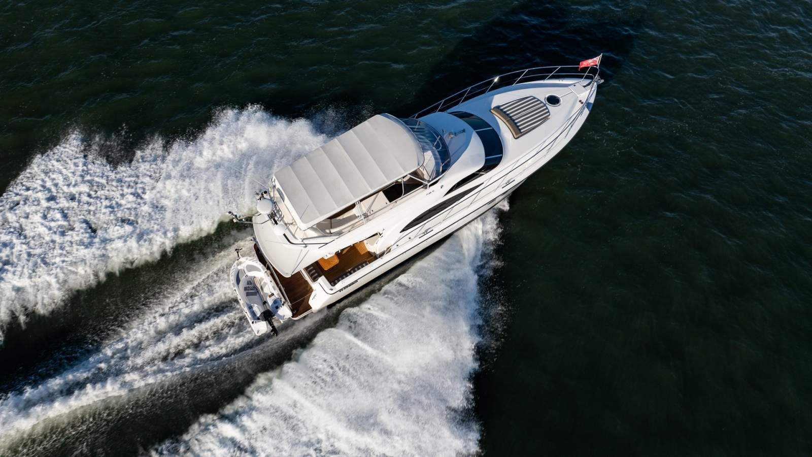 Dyna 51 Flybridge photo 4