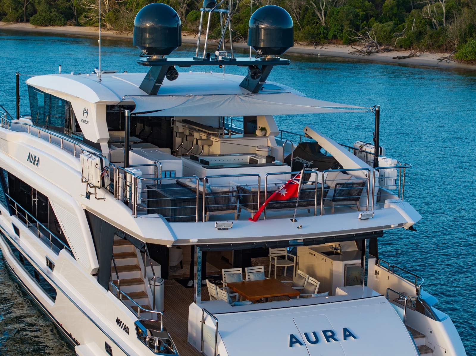 Horizon Yacht FD90 photo 5