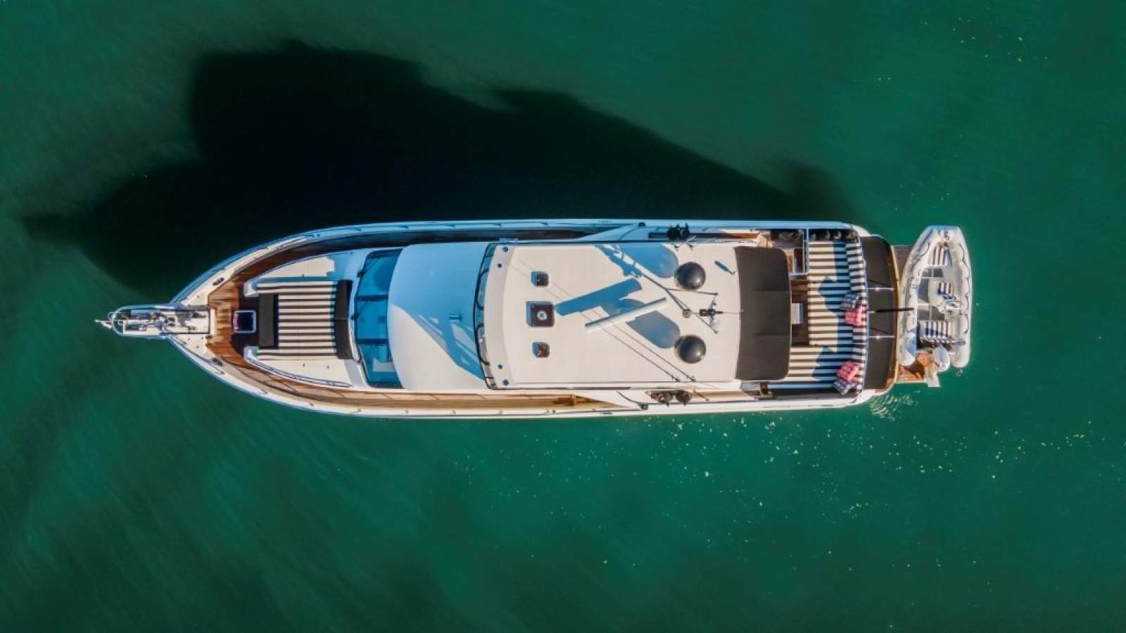 Hampton 680 Pilothouse Motor Yacht photo 5