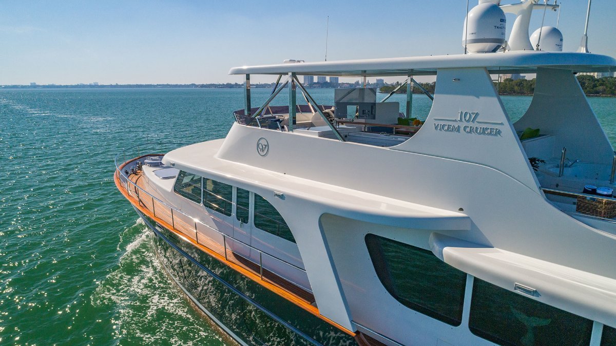 Vicem Yachts Cruiser 107 photo 6