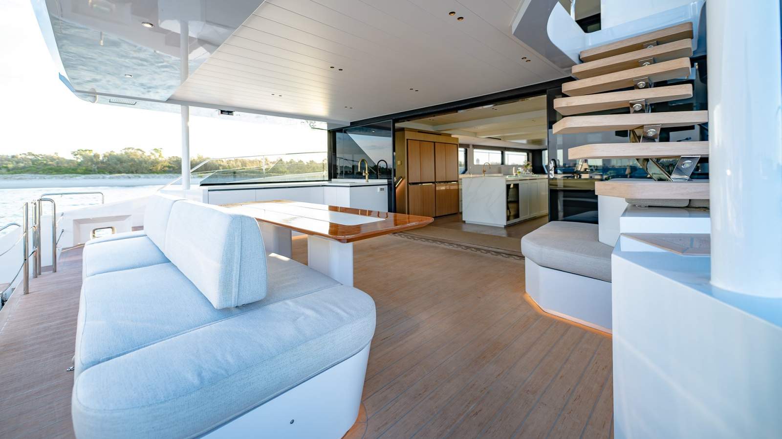 McConaghy MC82P Power Catamaran photo 9